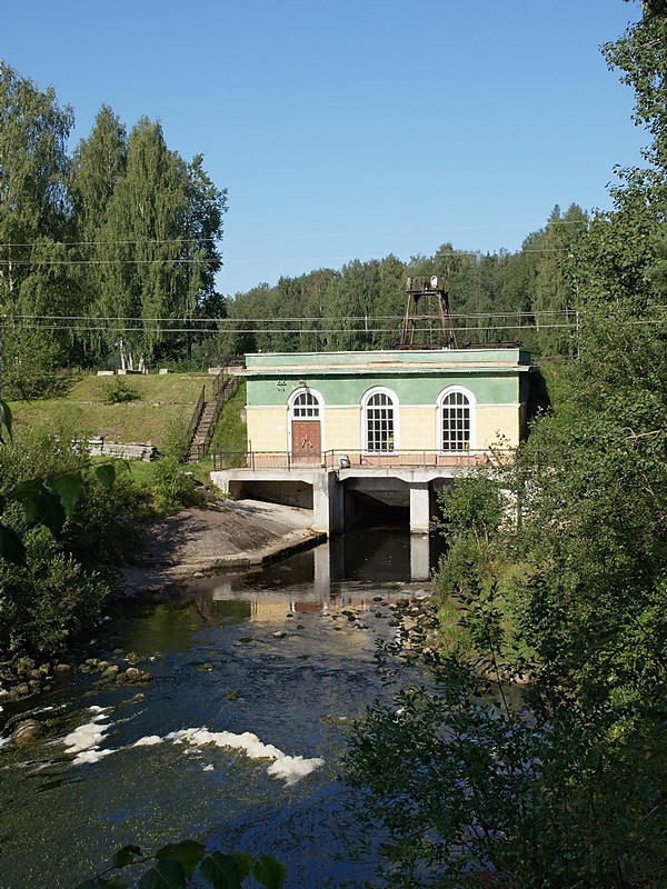 Лужская ГЭС-2